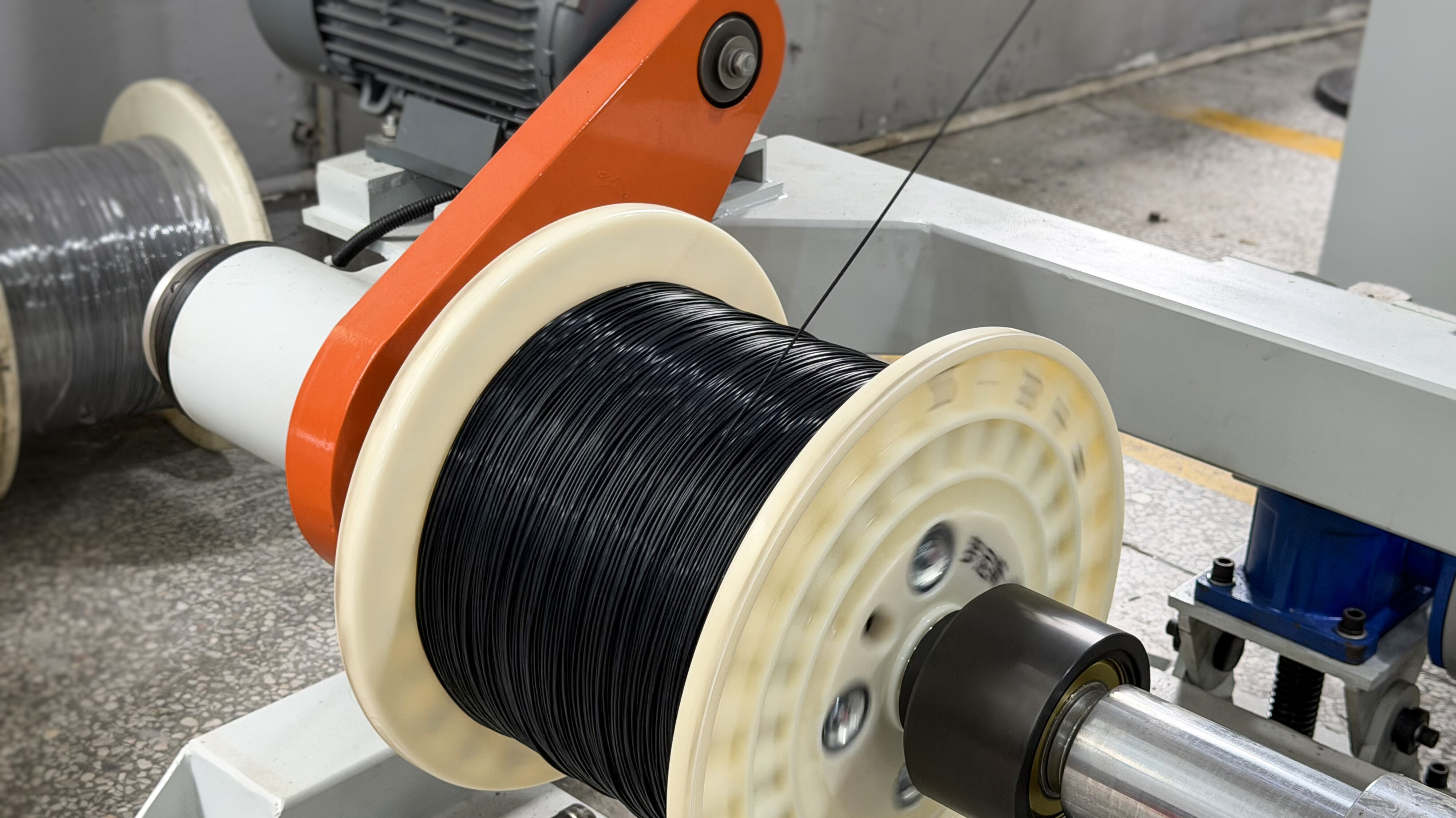 Winding Station: Precision winding of finished cables